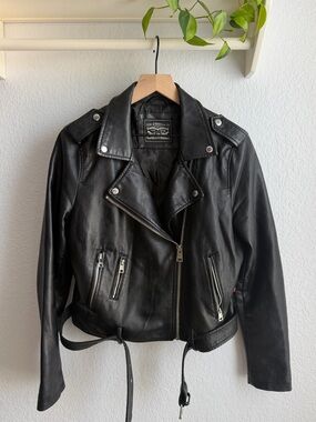 Levi’s Black Faux Leather Belted Moto Jacket Asymmetric Zip Women’s Size‎ Large